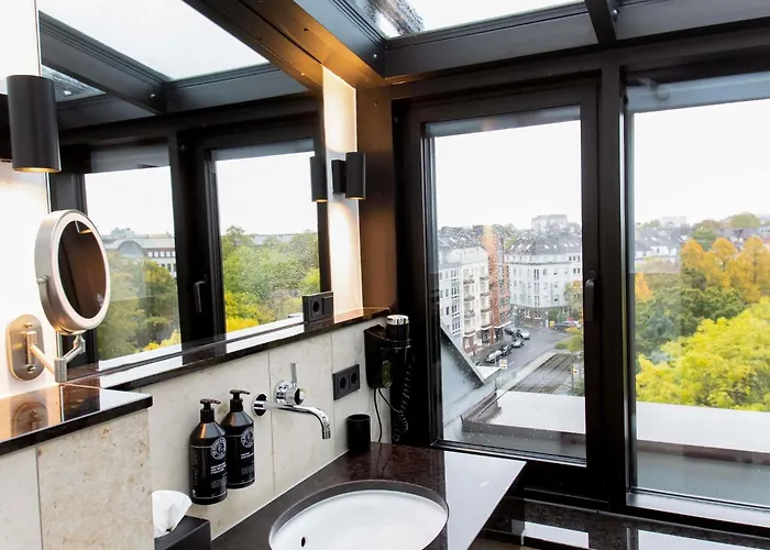 Hotel mit Aussicht: MUZE Hotel Dusseldorf - Handwritten Collection
